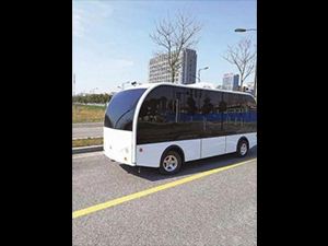 New minibuses: the first unmanned minibus in China
