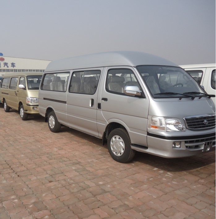 17 seater bus
